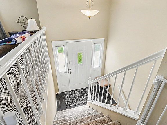 4th image of 4883 Stanwood St