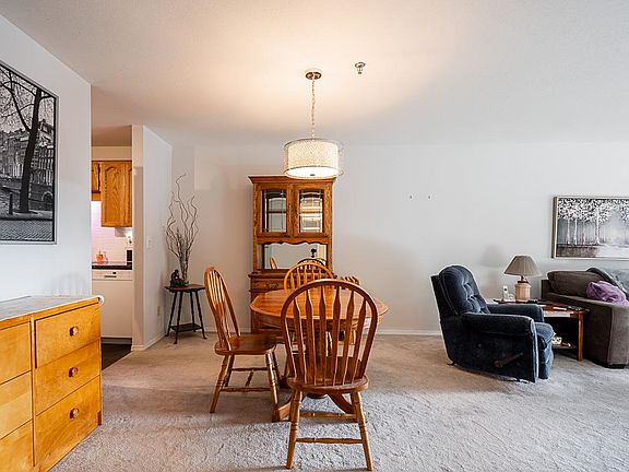 5th image of 33535 King Rd #219