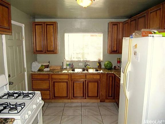 5th image of 1728 Grand Ave