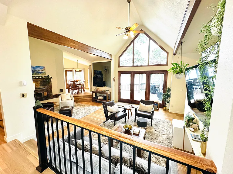 99 Treasure Island Way — Photo 3