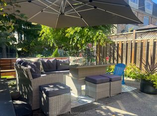 12 Kimberley Ave W UNIT B, Toronto, ON M4E 2Z2