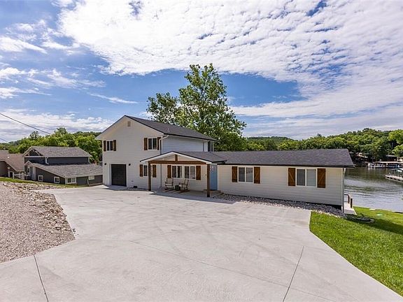 2nd image of 1170 Susan Rd