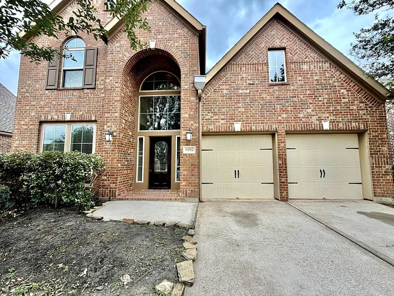 11006 Glenrothers Dr — Photo 1