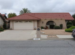 2220 Silver Oak Way, Hemet, CA 92545