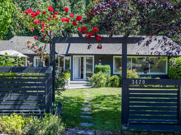 3420 Rockview Pl, West Vancouver, BC V7V 3H3