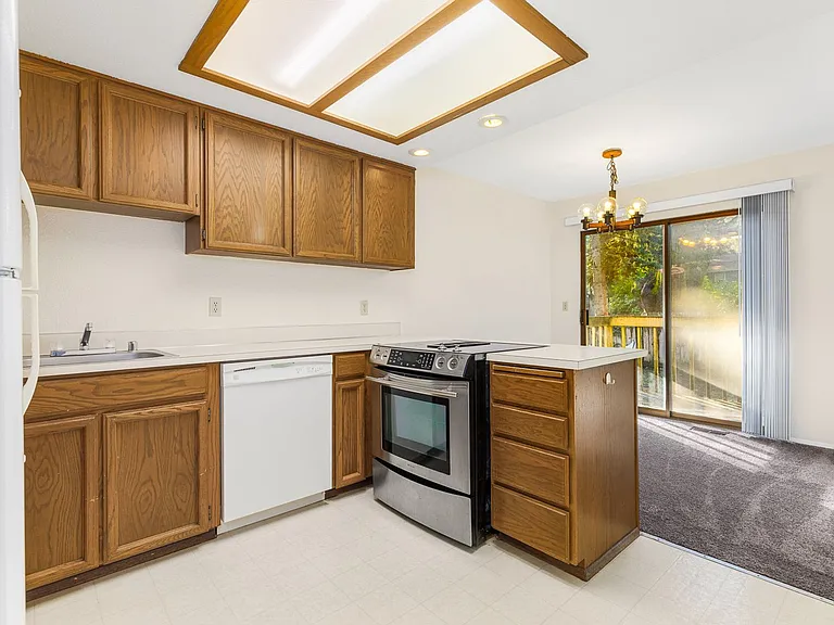 17633 NE 88th Pl — Photo 8