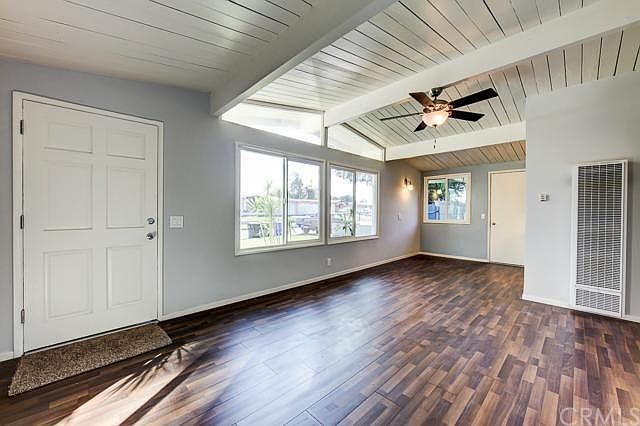 Main entrance family room!