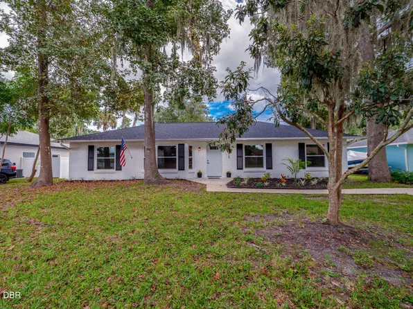 2911 Vista Palm Dr, Edgewater, FL 32141