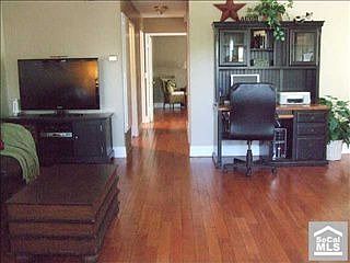 1st image of 718 Windwood Dr