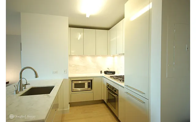 Rented by Douglas Elliman | media 6