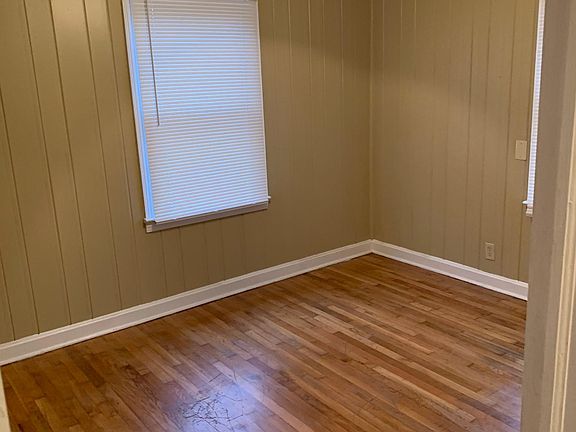5th image of 725 Oaklea Ave