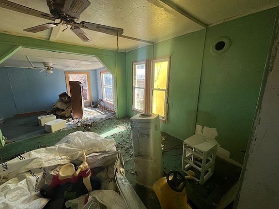 4th image of 1008 Shelby Ave