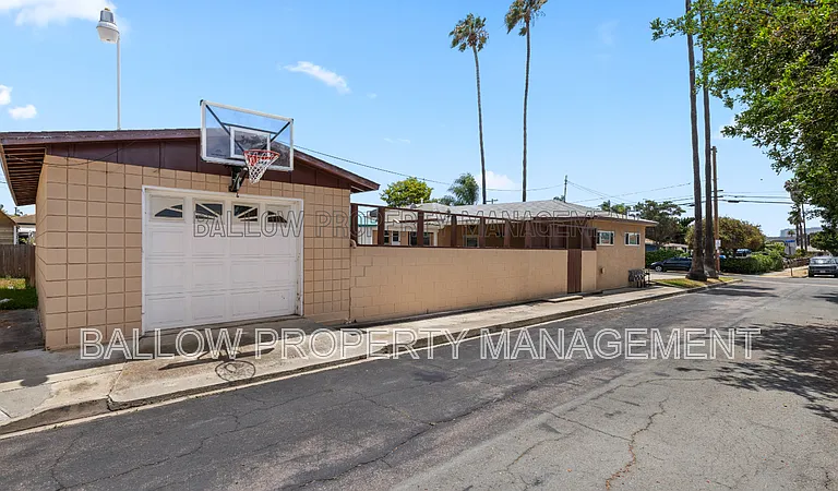 455 Smith Ave — Photo 4