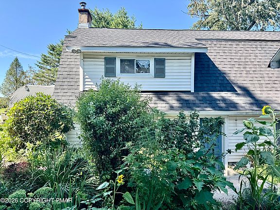 5th image of 916 Weir Lake Rd