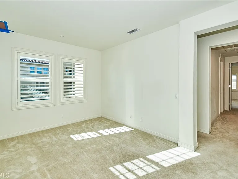 115 Mesa Verde Ln — Photo 28