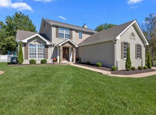 401 Ballwin Estates Ct, Ballwin, MO 63021