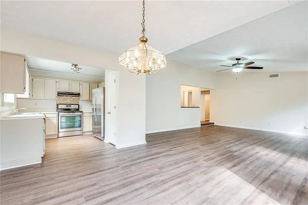 Building Photo - 2571 Sugar Cane Pl