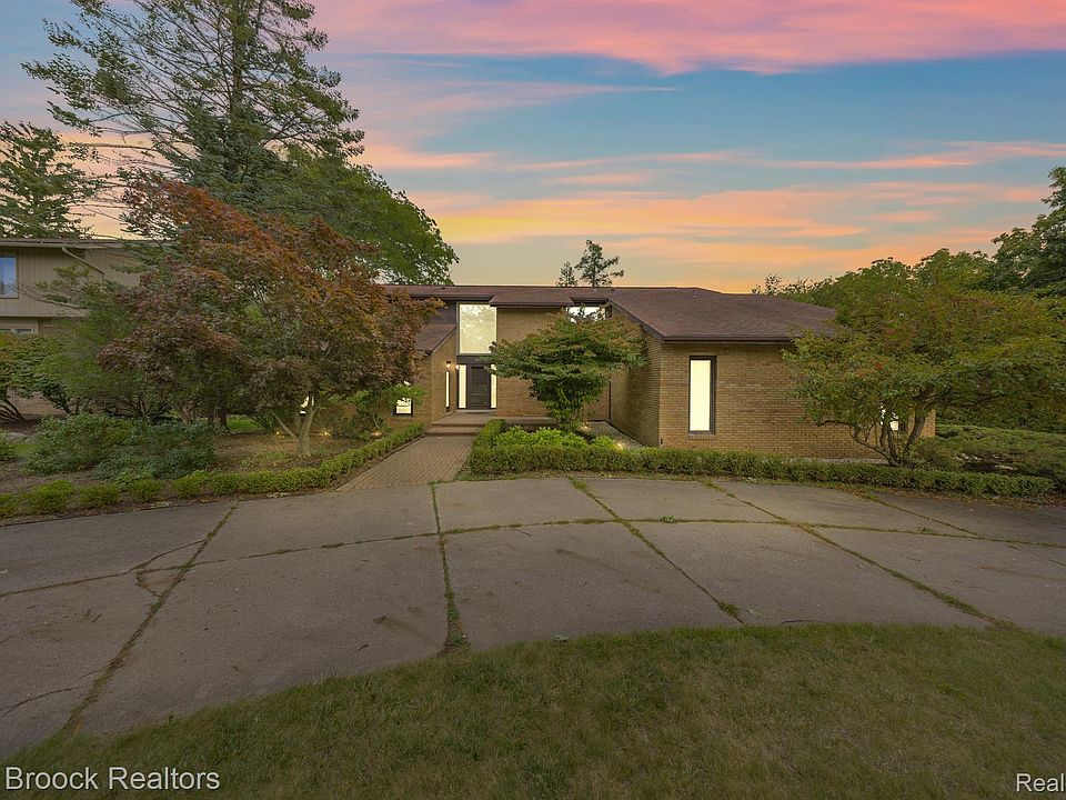1st image of 4619 Maura Ln