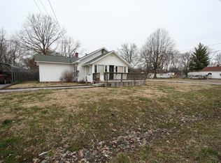 807 Trolley Rd, Eldorado, IL 62930