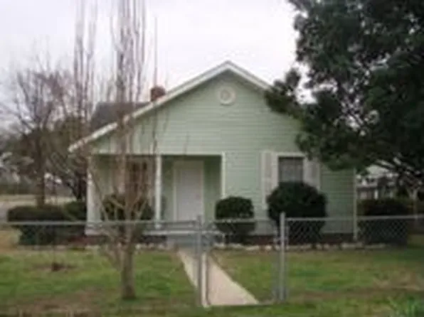 34 Cross St, Wetumpka, AL 36092