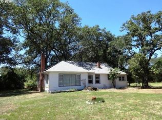 2021 Section Rd, Winston, OR 97496