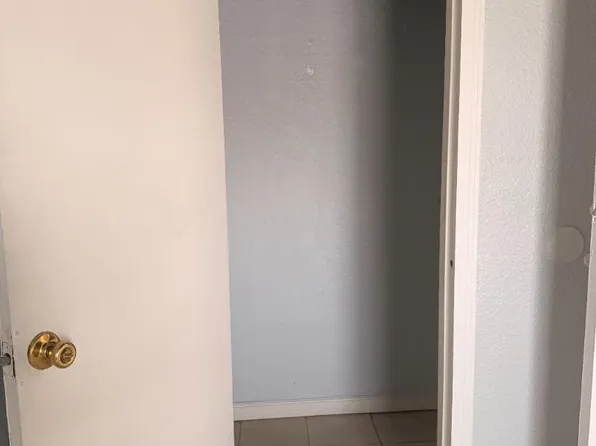 1735 N Rancho Dr APT B, Las Vegas, NV 89106