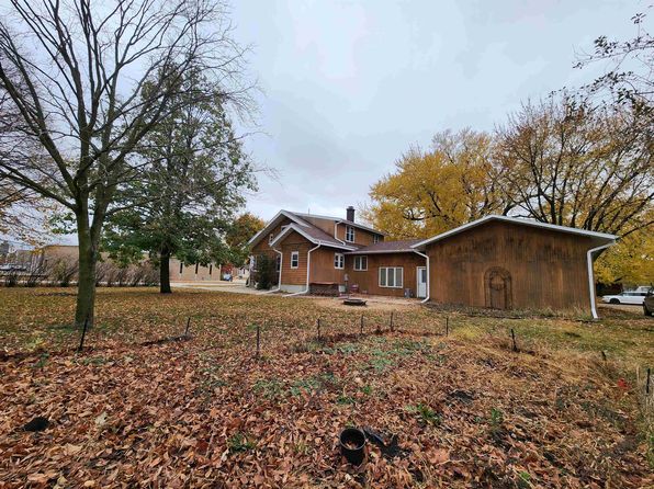 224 W Section Line Rd, Laurens, IA 50554