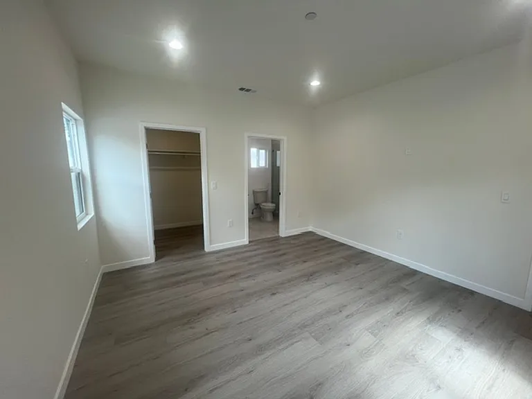 7317 -7321 Garden Grove Avenue — Photo 123