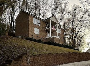 1525 Willow Beach Rd, Guntersville, AL 35976