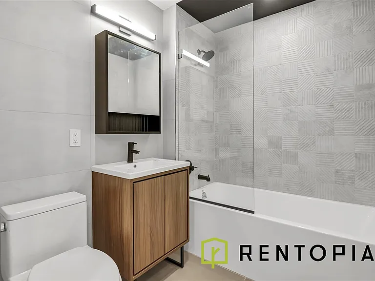 209 N 11th St #603J — Photo 7
