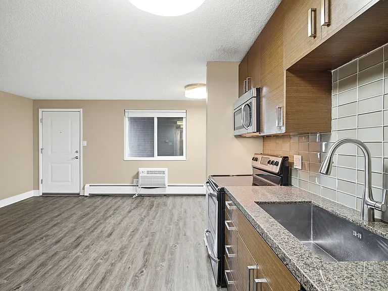 Pearl Apartments — Photo 46