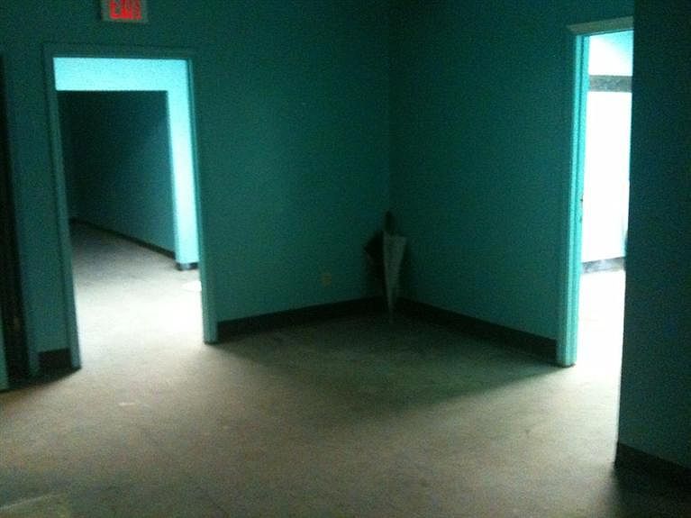 1st image of 126 Brighton Park Blvd
