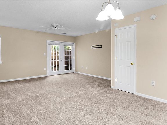 3rd image of 7653 Petrea Ln