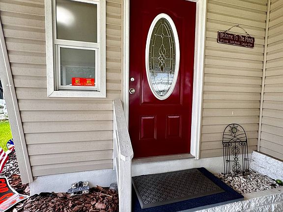 2nd image of 12 Rock Cove Ct