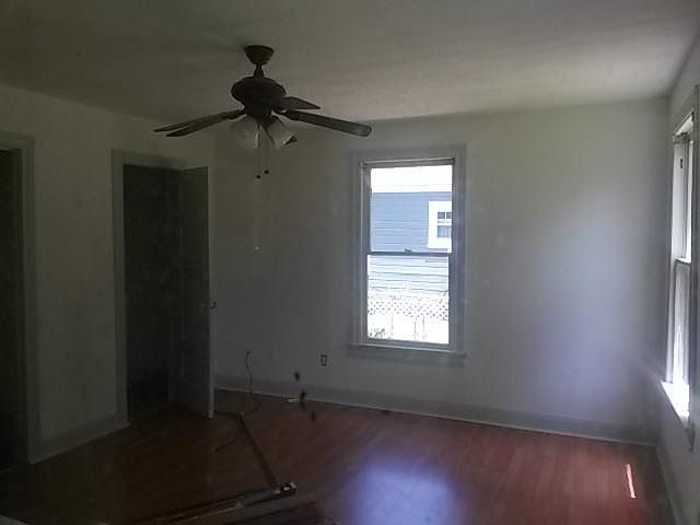 1st image of 2286 Central Dr