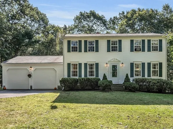44 Dogwood Rd N, Hubbardston, MA 01452