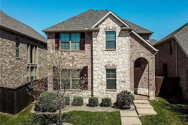 1475 Cambridge Dr — Photo 3