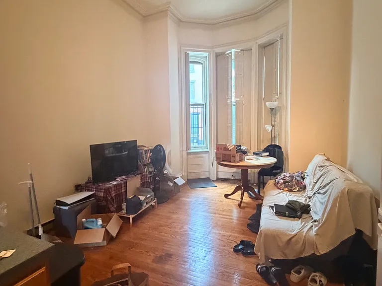 2106 Pine St #1F — Photo 1