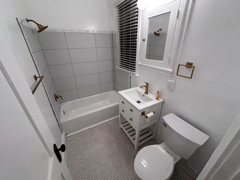 1509 Fair Oaks Ave #A — Photo 4