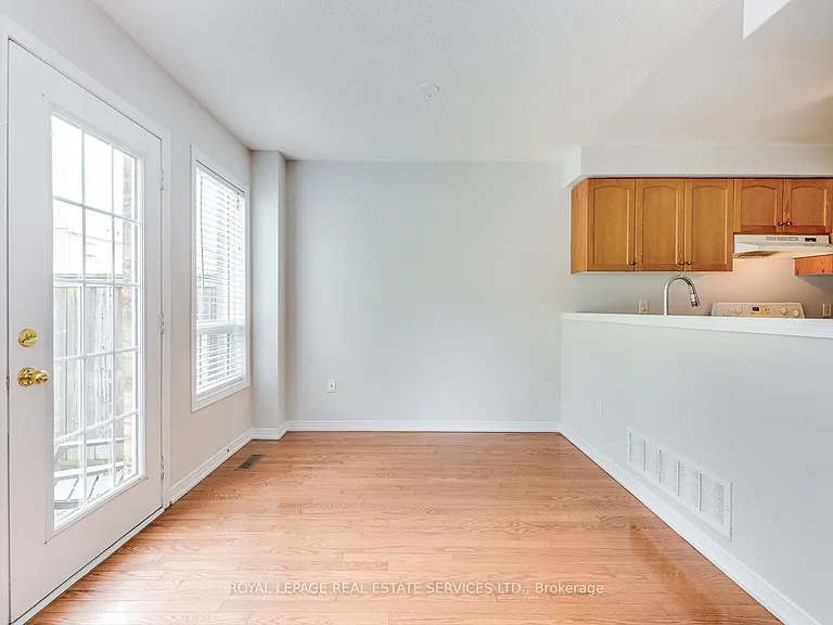 1835 McCoy Ave — Photo 9