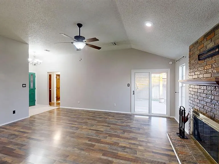 2321 Hammond Blvd — Photo 5