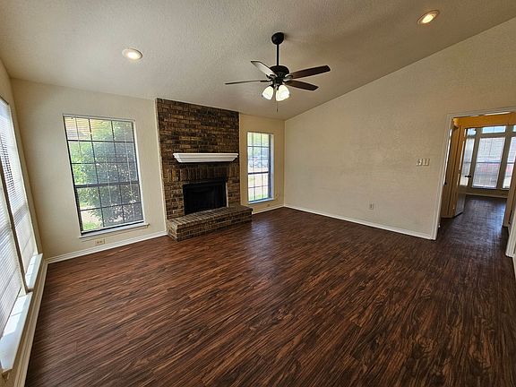 4th image of 3125 Tudor Ln #3131