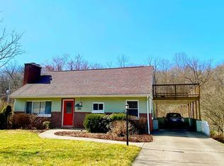 39 Pomeroy Rd, Athens, OH 45701