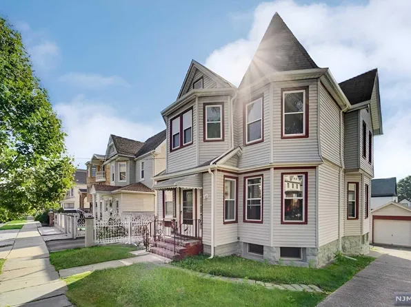 470 Devon St, Kearny, NJ 07032