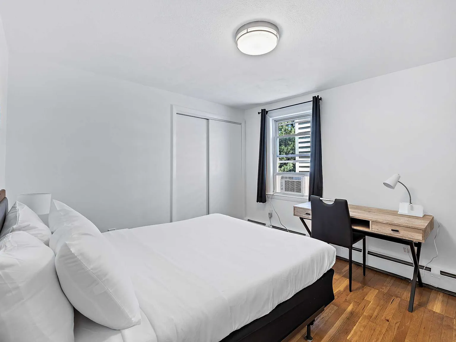 3 bed, $4,300 — Photo 3