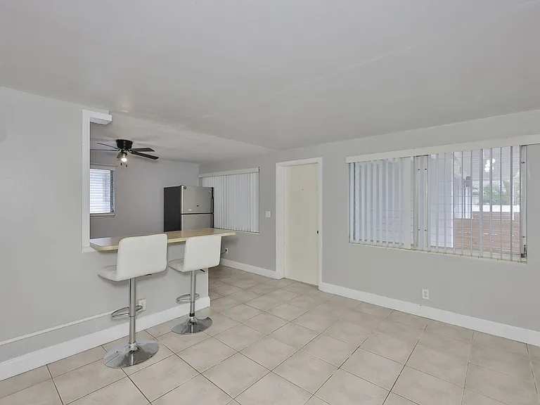2035 Edgewater Dr #10 — Photo 10
