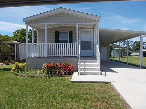 1st image of 152 Serena Ct
