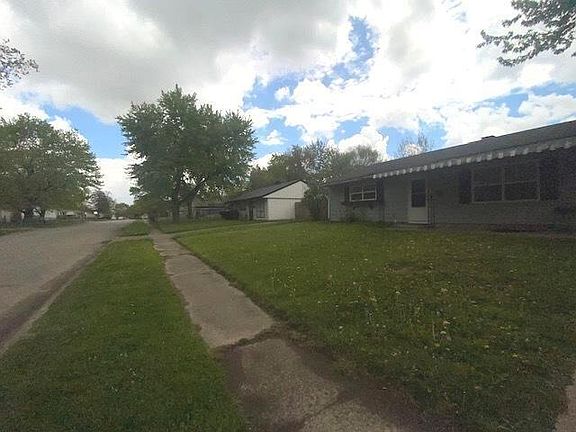 2nd image of 8339 E 42nd Pl