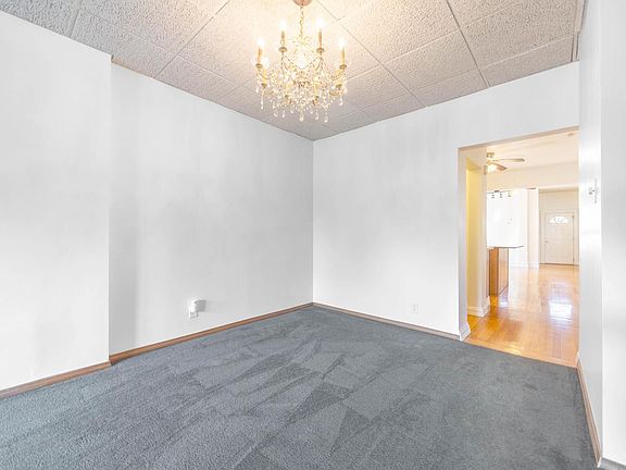 4th image of 2968 S Loomis St Unit 1