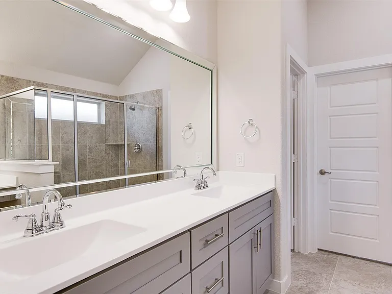 12376 Iveson Dr — Photo 11
